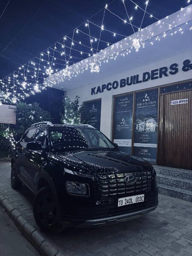 https://images10.gaadi.com/usedgaadi-sellcar/UsedCar/e580d9c4a/455f8a3a-0eb7-4791-b09d-fe052985da5e.jpeg?imwidth=6400