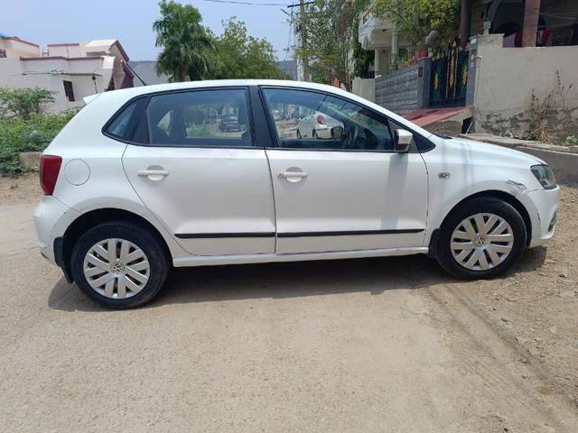 https://images10.gaadi.com/usedgaadi-sellcar/UsedCar/e581218aa/214e1e5b-1b96-4bf7-bd1a-78a1ad261520.jpg?imwidth=6401