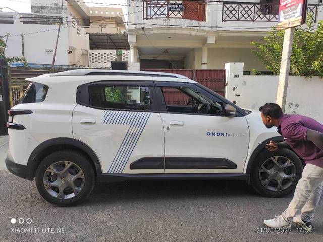 https://images10.gaadi.com/usedgaadi-sellcar/UsedCar/e5815bc4a/d8c4f981-376a-465e-9d11-86e2237e99e8.jpg?imwidth=6400