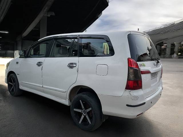 https://images10.gaadi.com/usedgaadi-sellcar/UsedCar/e5819096a/abfa7191-26f2-4efe-a47b-638988045af8.jpeg?imwidth=6402