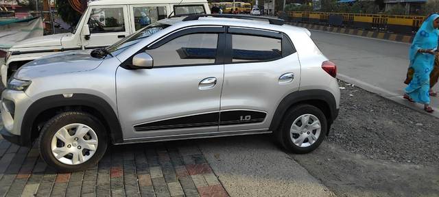 https://images10.gaadi.com/usedgaadi-sellcar/UsedCar/e581a0e6a/dda734ba-e315-470c-8588-bf612cdcd608.jpg?imwidth=6402
