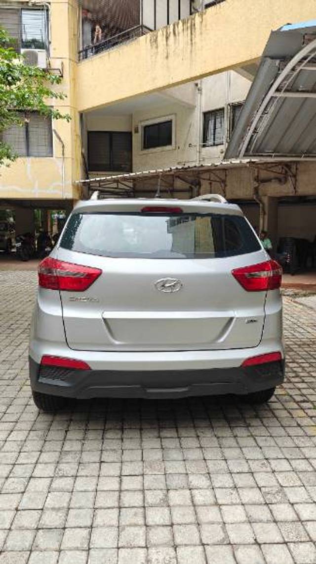 https://images10.gaadi.com/usedgaadi-sellcar/UsedCar/e581d1b2a/c1c30e24-02c8-4f2f-b84c-b25174aeb1ef.jpg?imwidth=6401