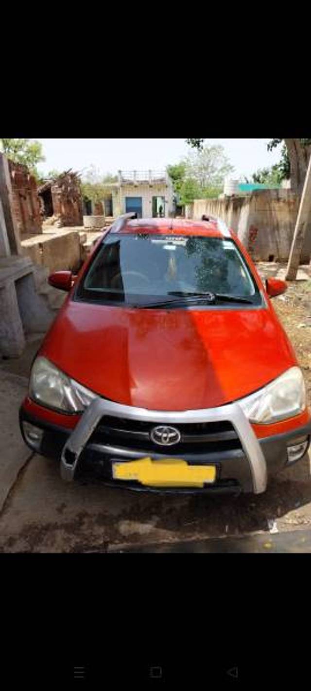 https://images10.gaadi.com/usedgaadi-sellcar/UsedCar/e5822709a/cd59a00e-8d05-46b8-ac29-da5c4bc94bc7.jpg?imwidth=6400