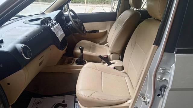https://images10.gaadi.com/usedgaadi-sellcar/UsedCar/e5829190a/b10e73fa-51b6-4854-982d-045496291438.jpg?imwidth=6402