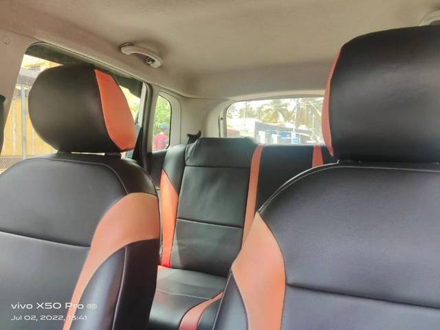 https://images10.gaadi.com/usedgaadi-sellcar/UsedCar/e58324a2a/c9212d14-472b-461d-8e0b-986d8b575271.jpeg?imwidth=6402