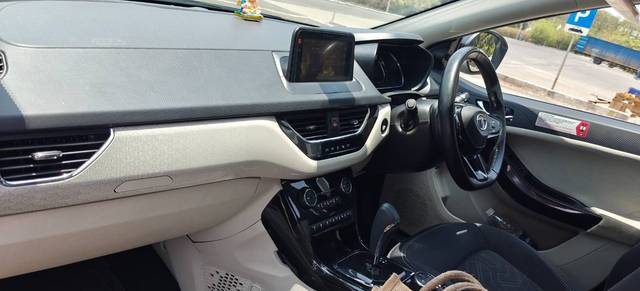 https://images10.gaadi.com/usedgaadi-sellcar/UsedCar/e583ef79a/ce8097cd-2717-4af4-b6b5-c2c9d40b5fea.jpg?imwidth=6402