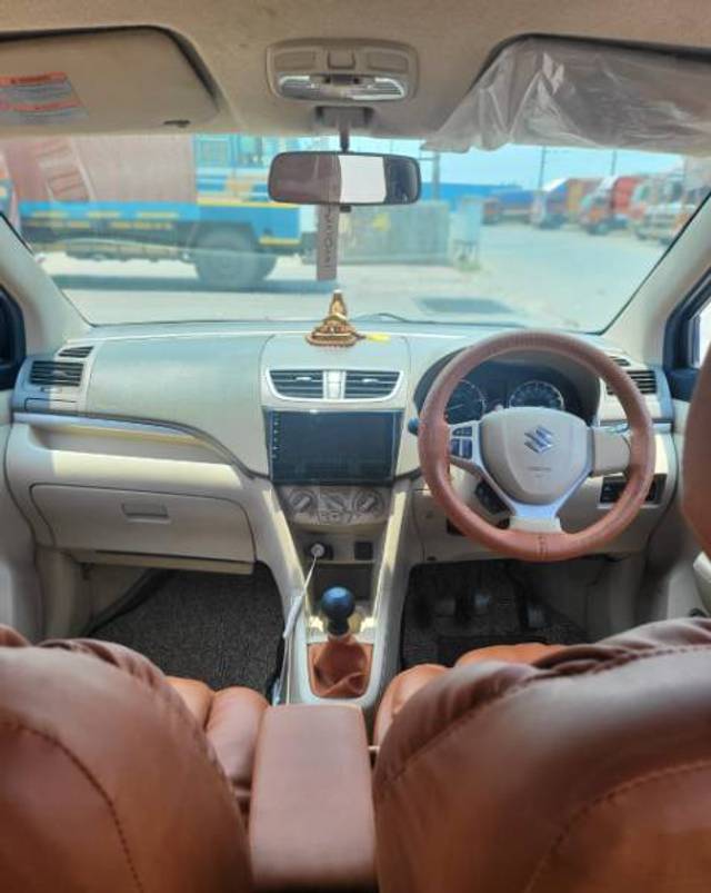 https://images10.gaadi.com/usedgaadi-sellcar/UsedCar/e58408f9a/b8324db7-7f39-43f3-a2b0-1d058137647c.jpg?imwidth=6402