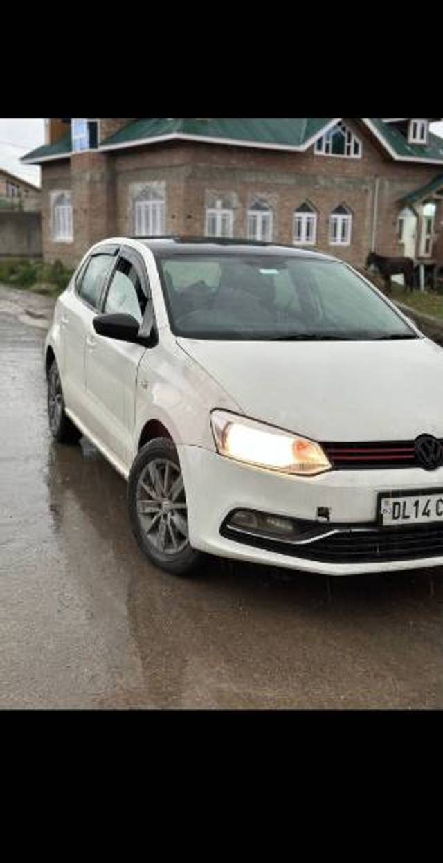 https://images10.gaadi.com/usedgaadi-sellcar/UsedCar/e5845685a/dfb44644-3c37-4e0e-bc99-3ef4d501ac2b.jpg?imwidth=6402