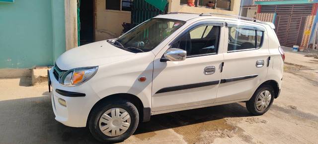 https://images10.gaadi.com/usedgaadi-sellcar/UsedCar/e58526fea/f7fb6145-2217-4626-88d2-9472301f72d8.jpg?imwidth=6401