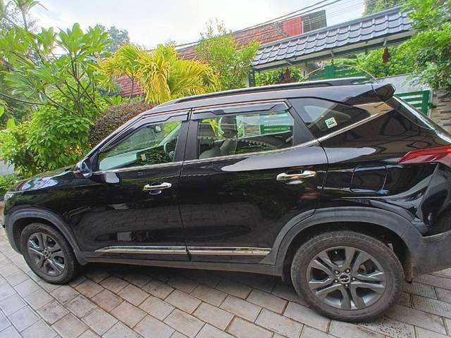 https://images10.gaadi.com/usedgaadi-sellcar/UsedCar/e5857bc7a/b1f60e73-60ea-4373-a0f0-557261437e4b.jpg?imwidth=6402