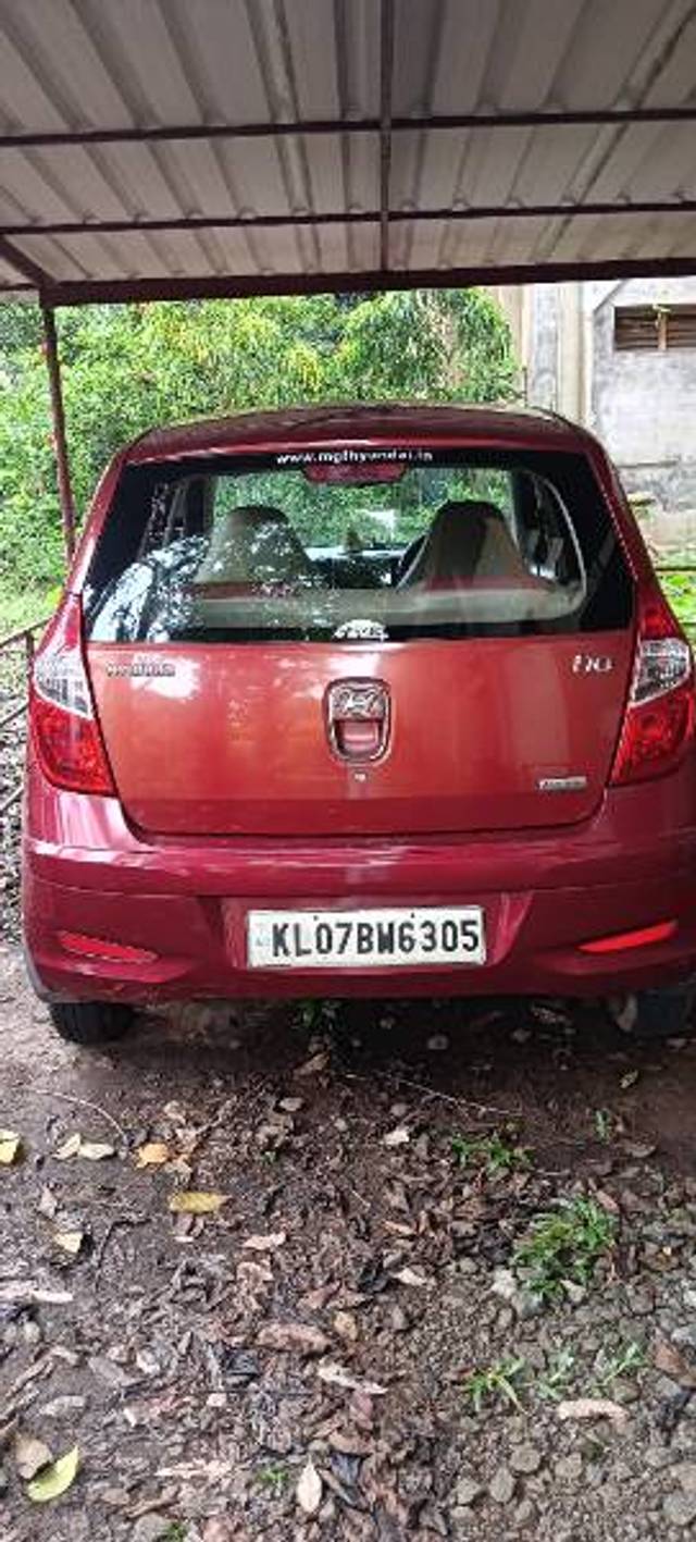https://images10.gaadi.com/usedgaadi-sellcar/UsedCar/e585f02fa/8a2d147c-3ed0-49fc-b8e5-1e11e710fbae.jpg?imwidth=6402