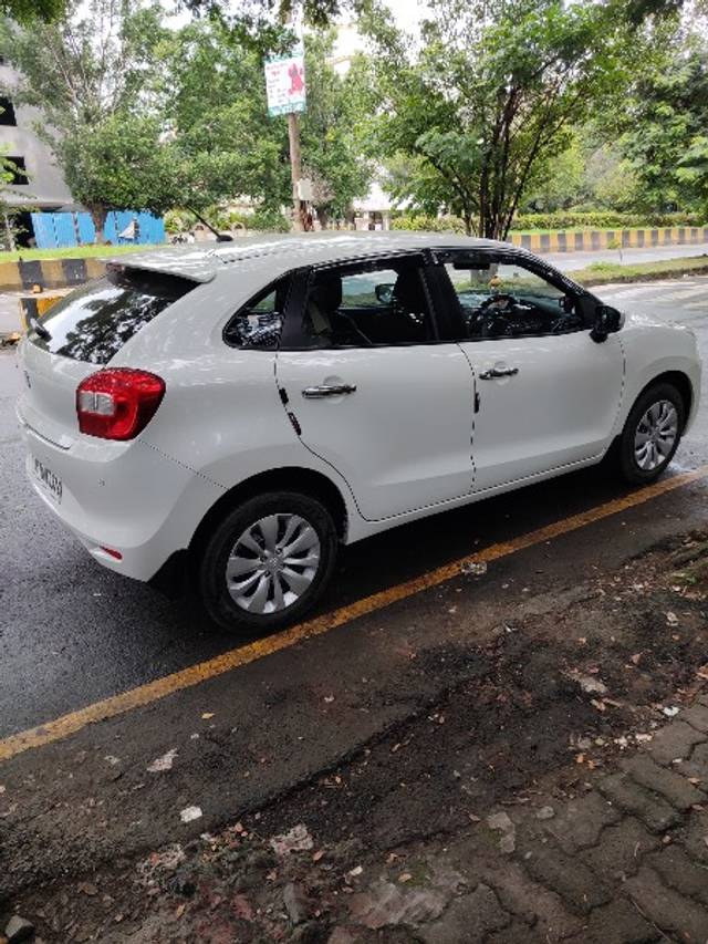 https://images10.gaadi.com/usedgaadi-sellcar/UsedCar/e585f904a/8471b4b3-d2ac-4e14-846c-0f46bc065cd9.jpeg?imwidth=6402