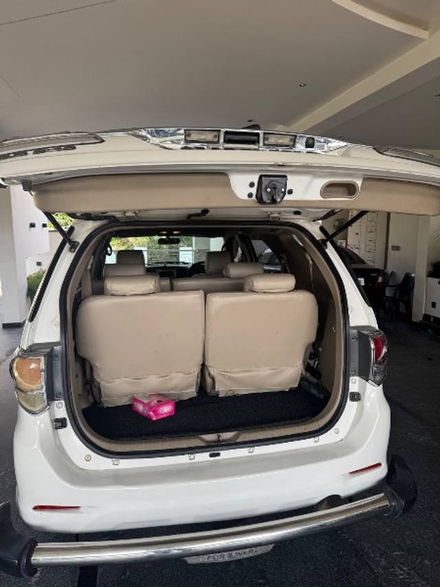 https://images10.gaadi.com/usedgaadi-sellcar/UsedCar/e586acdfa/0167c788-442f-497d-8edd-22ce74163583.jpeg?imwidth=6402