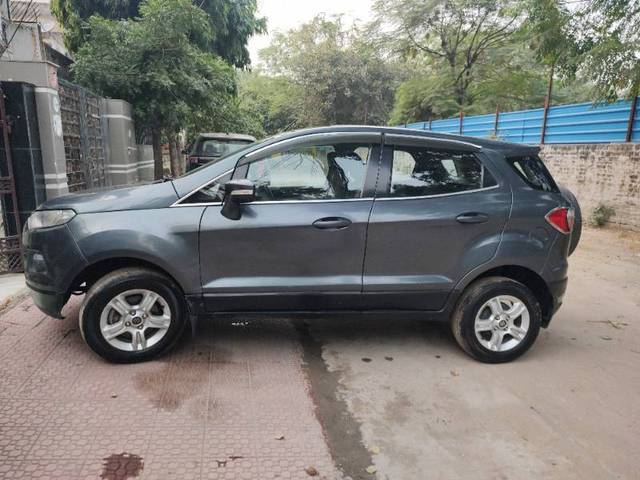 https://images10.gaadi.com/usedgaadi-sellcar/UsedCar/e586bdd6a/c76a589d-e10e-4571-a55e-33808f04cecc.jpg?imwidth=6402
