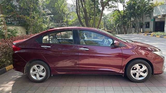 https://images10.gaadi.com/usedgaadi-sellcar/UsedCar/e586fb05a/d2323829-580b-4b1d-87d6-0c0d23584a22.jpeg?imwidth=6401