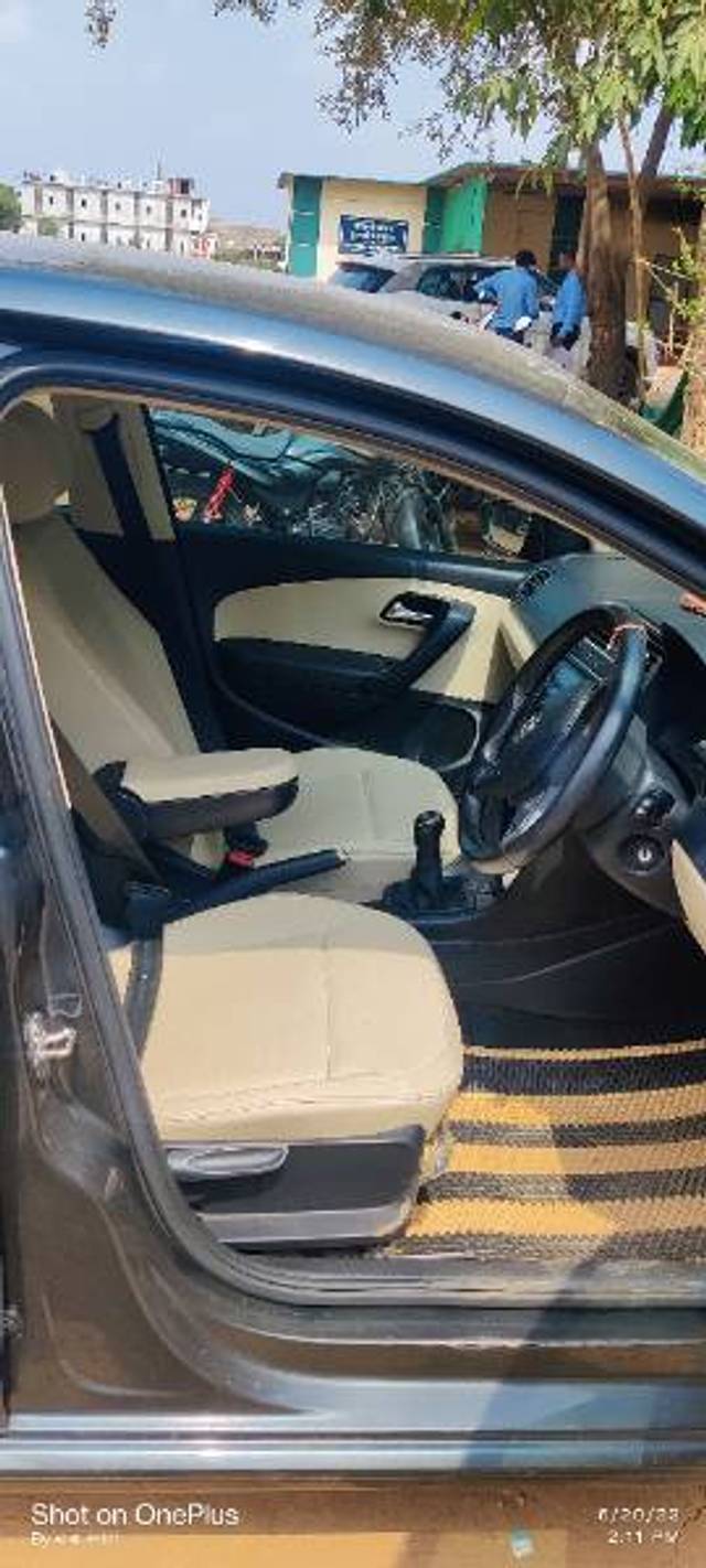 https://images10.gaadi.com/usedgaadi-sellcar/UsedCar/e58722f9a/3a9ac977-9b61-4e00-ba80-213b6e6e5fb9.JPG?imwidth=6401