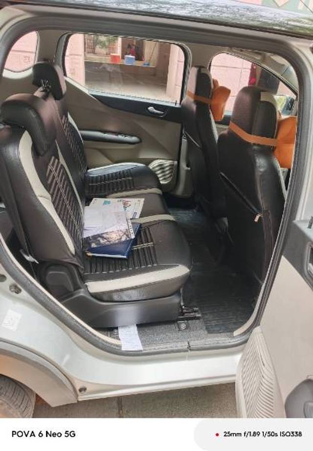 https://images10.gaadi.com/usedgaadi-sellcar/UsedCar/e5874625a/fd3f1d3b-f5af-49c4-a6f3-5735eb2310a2.jpg?imwidth=6401