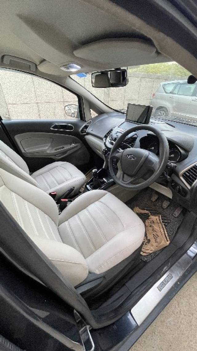 https://images10.gaadi.com/usedgaadi-sellcar/UsedCar/e5882bd3a/65dee3ab-2041-45ae-8835-3974d6a2d6f5.jpeg?imwidth=6401