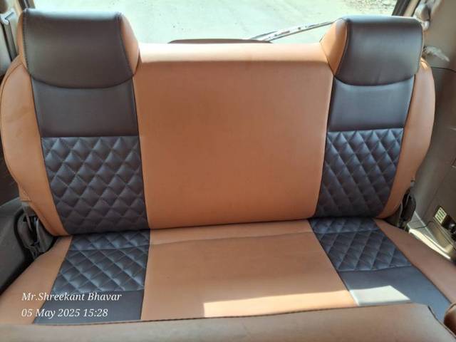 https://images10.gaadi.com/usedgaadi-sellcar/UsedCar/e5886825a/0e1647f5-7e87-4f6e-a7cc-6bbc34438a5f.jpg?imwidth=6400