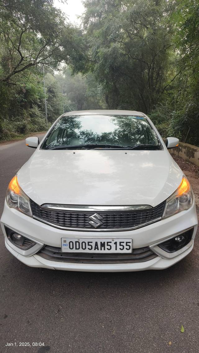 https://images10.gaadi.com/usedgaadi-sellcar/UsedCar/e5886871a/691d412e-51d6-418f-80c5-23560ad4c4bc.jpg?imwidth=6400