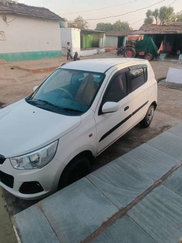 https://images10.gaadi.com/usedgaadi-sellcar/UsedCar/e5887306a/3e7051c2-28d6-4314-89ec-7ee2a4eac8dc.jpg?imwidth=6400