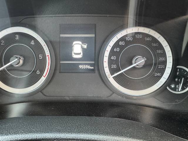 https://images10.gaadi.com/usedgaadi-sellcar/UsedCar/e588ad44a/c50de3f4-6d8c-46a0-9214-67cc605a2cfd.jpeg?imwidth=6402