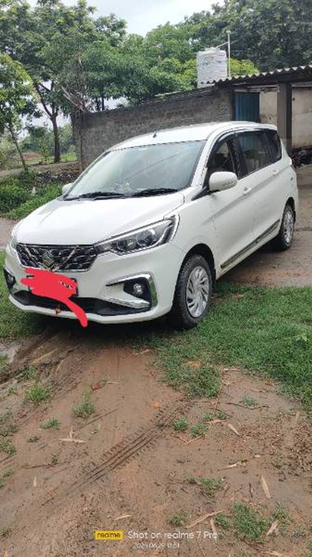 https://images10.gaadi.com/usedgaadi-sellcar/UsedCar/e588c63aa/ec701049-4018-4e00-acee-396ea38e7245.jpg?imwidth=6400