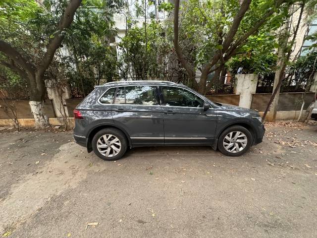 https://images10.gaadi.com/usedgaadi-sellcar/UsedCar/e588f03ea/cc9d31e6-e5bb-4d45-8809-e56fe61482b8.jpeg?imwidth=6400