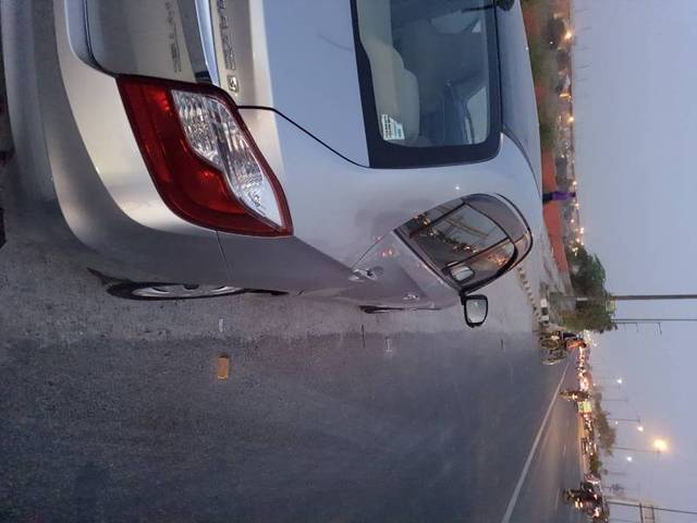 https://images10.gaadi.com/usedgaadi-sellcar/UsedCar/e58949e4a/4b9b634d-892b-4d14-bbb3-47c5e86bf02c.jpg?imwidth=6402
