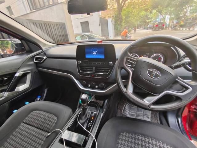 https://images10.gaadi.com/usedgaadi-sellcar/UsedCar/e5895b4ea/284392db-a94b-4de0-b3f7-1f286a447df3.jpeg?imwidth=6401