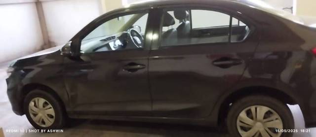 https://images10.gaadi.com/usedgaadi-sellcar/UsedCar/e5895fb8a/252a3ef9-42ae-4e1f-b93e-3653950b1960.jpg?imwidth=6402