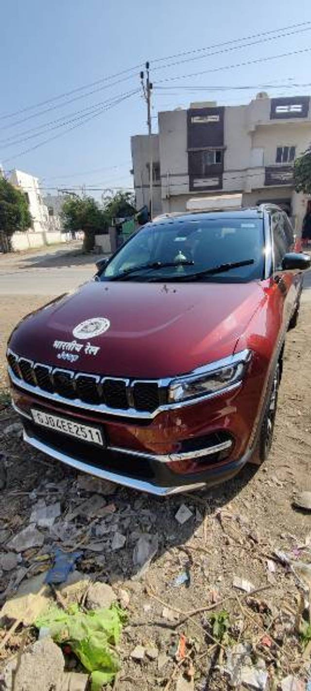 https://images10.gaadi.com/usedgaadi-sellcar/UsedCar/e58985c7a/66be4b54-eef7-4fc0-8255-6892965e8737.jpg?imwidth=6401