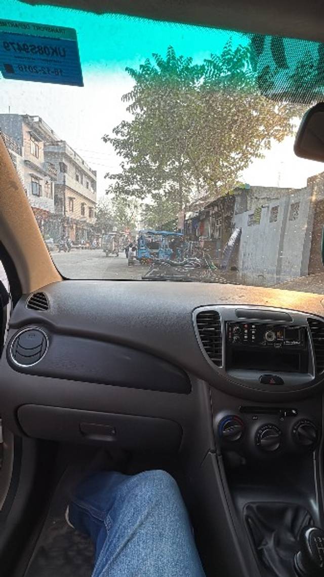 https://images10.gaadi.com/usedgaadi-sellcar/UsedCar/e589edb8a/6630269f-b423-40ca-8208-ce9134c366af.jpeg?imwidth=6401