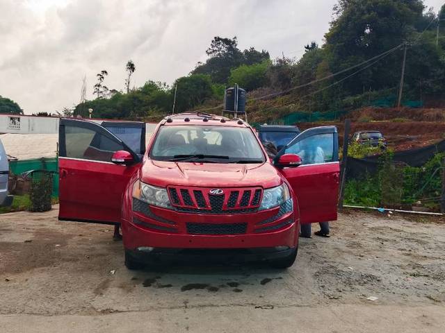 https://images10.gaadi.com/usedgaadi-sellcar/UsedCar/e58a2166a/7e245e7a-504b-4e5b-a509-8fff410083c7.jpg?imwidth=6400