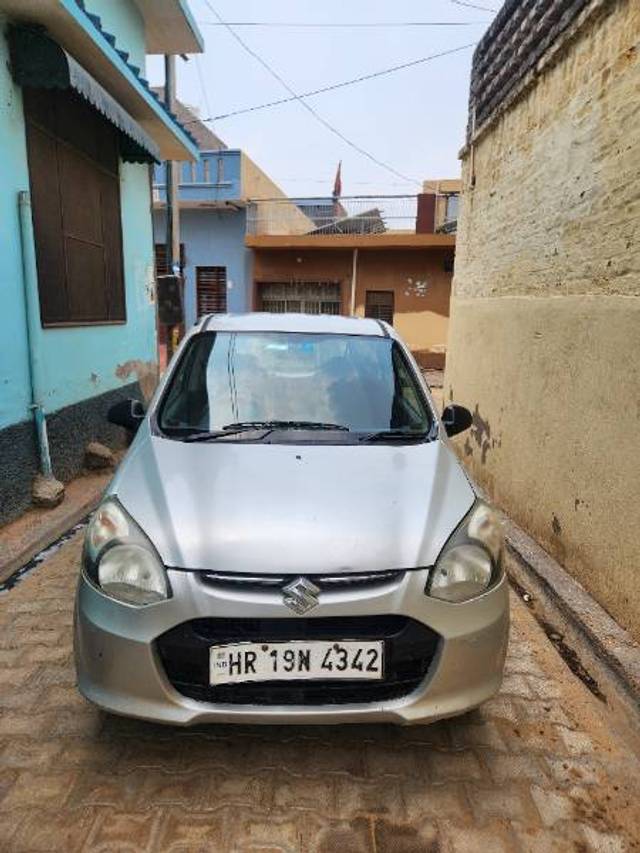 https://images10.gaadi.com/usedgaadi-sellcar/UsedCar/e58a8422a/09617044-6f28-4d7c-af33-8da54533c514.jpg?imwidth=6400
