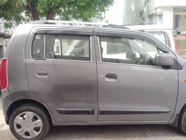 https://images10.gaadi.com/usedgaadi-sellcar/UsedCar/e58ad7a4a/a728ed51-848e-4516-9d8c-ed14ec35257d.jpg?imwidth=6402