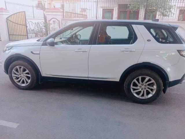 https://images10.gaadi.com/usedgaadi-sellcar/UsedCar/e58b0943a/b5eadfa1-72e0-4556-b301-1d2afa800362.jpg?imwidth=6402
