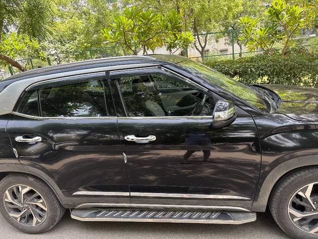 https://images10.gaadi.com/usedgaadi-sellcar/UsedCar/e58b1324a/78c057d6-87ff-4c58-9497-5b169e6988ce.jpg?imwidth=6401