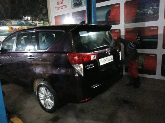 https://images10.gaadi.com/usedgaadi-sellcar/UsedCar/e58b3398a/3fb0ac4e-c371-4728-bfa1-5cc4ea475a5a.jpg?imwidth=6402