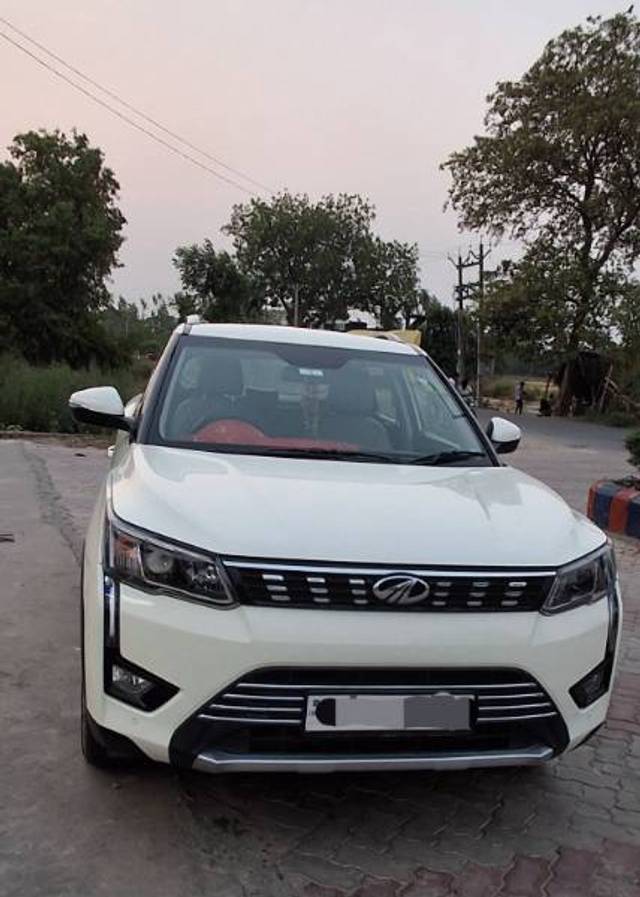 https://images10.gaadi.com/usedgaadi-sellcar/UsedCar/e58b37eea/a2b91192-6ab1-478f-904e-42d18e002ff9.jpg?imwidth=6402