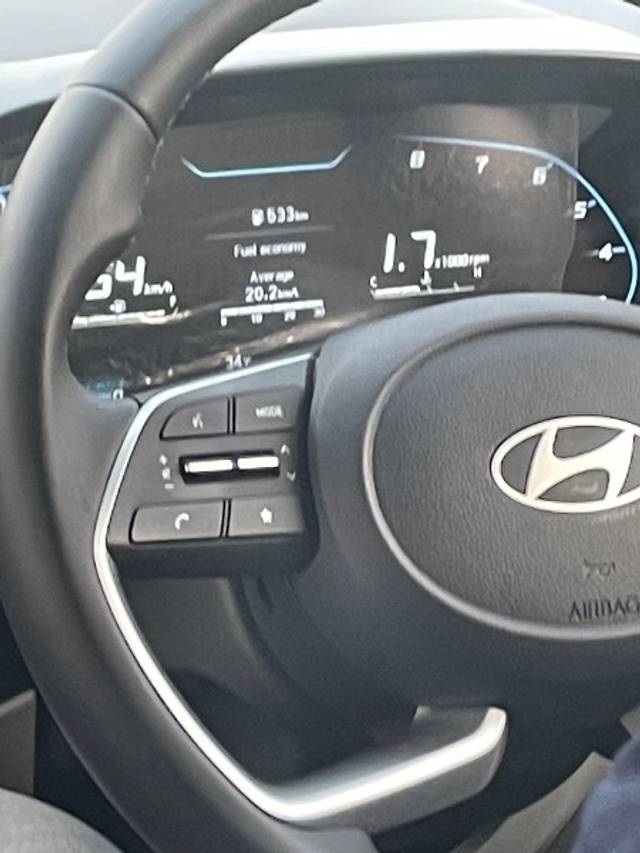 https://images10.gaadi.com/usedgaadi-sellcar/UsedCar/e58b5991a/22055f83-6ad8-4fba-93ca-dabefc8d2845.jpeg?imwidth=6401