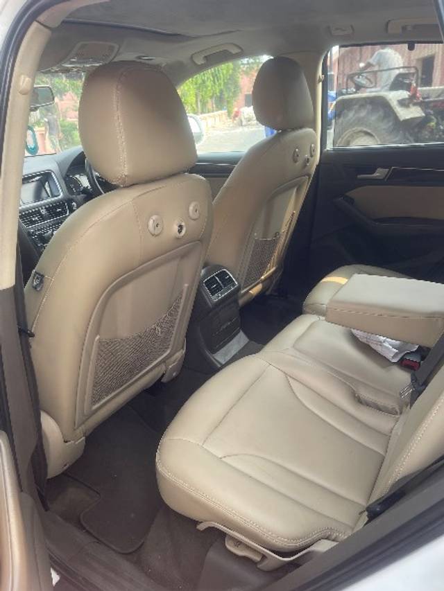 https://images10.gaadi.com/usedgaadi-sellcar/UsedCar/e58ba595a/08310285-96fd-4afa-a13e-7bd56b5e57f1.jpeg?imwidth=6401