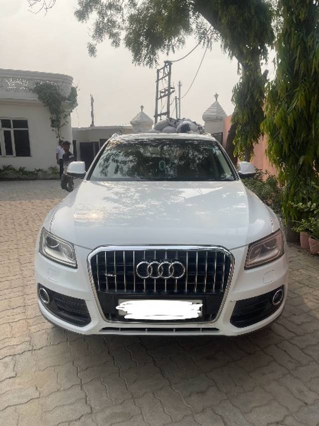 https://images10.gaadi.com/usedgaadi-sellcar/UsedCar/e58ba595a/389b7c30-d750-44f7-ac4e-b81860d650dd.jpeg?imwidth=6400