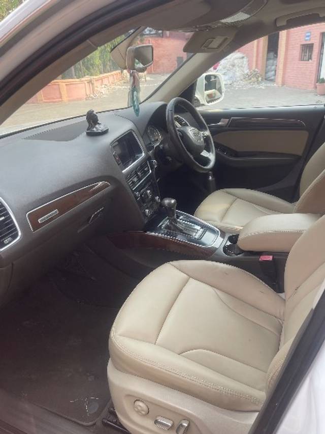 https://images10.gaadi.com/usedgaadi-sellcar/UsedCar/e58ba595a/cff098c3-29cd-4fc7-a62c-2cb748ffeb84.jpeg?imwidth=6402
