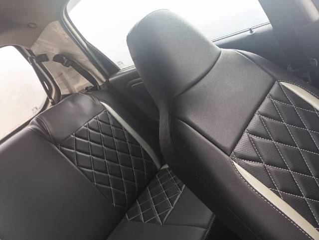 https://images10.gaadi.com/usedgaadi-sellcar/UsedCar/e58ba7a0a/9ce2b5d6-27b5-4fba-983c-b2c9d080f718.jpg?imwidth=6402