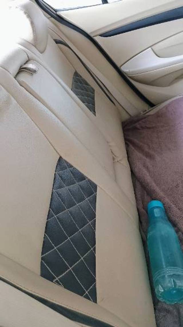 https://images10.gaadi.com/usedgaadi-sellcar/UsedCar/e58c2caaa/576c5cee-cbe8-4043-a6fe-10ac4fad4df1.jpg?imwidth=6401