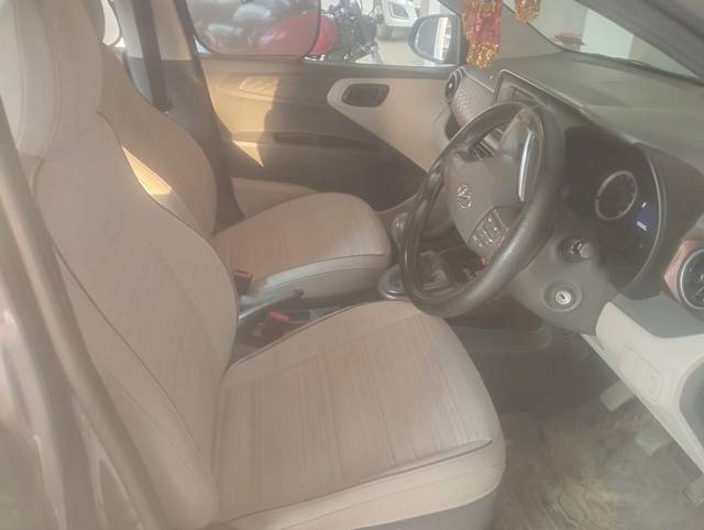 https://images10.gaadi.com/usedgaadi-sellcar/UsedCar/e58c4403a/2b83e598-343d-4dd3-8f58-b06e3b790f5a.jpeg?imwidth=6401