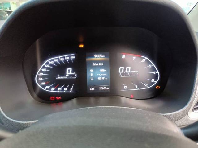 https://images10.gaadi.com/usedgaadi-sellcar/UsedCar/e58c4e59a/2c9a32e5-2fee-4537-a1bc-86f44fccb00c.jpg?imwidth=6402