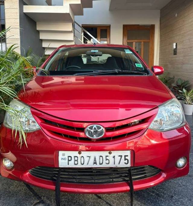 https://images10.gaadi.com/usedgaadi-sellcar/UsedCar/e58c6801a/c5412723-d62b-4eca-9721-01599aa46b10.jpg?imwidth=6400