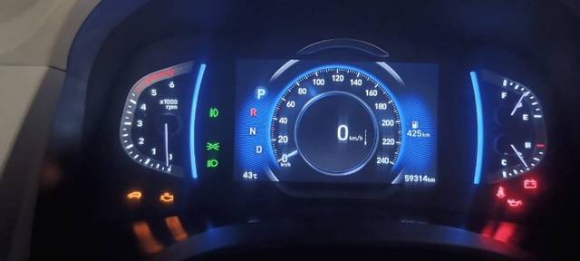 https://images10.gaadi.com/usedgaadi-sellcar/UsedCar/e58c69b7a/d1dbb484-7af9-40f4-8f92-412c8740ff64.jpeg?imwidth=6401